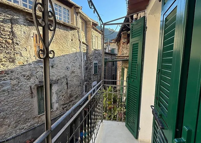 Maison 10 Personnes Soleil Et Piscines Naturelles Rocchetta Nervina