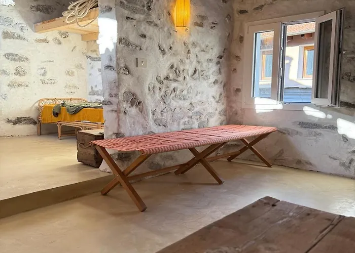 Maison 10 Personnes Soleil Et Piscines Naturelles Rocchetta Nervina